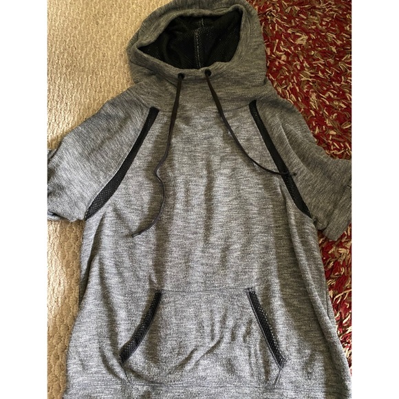 Tops - Women’s Shirt